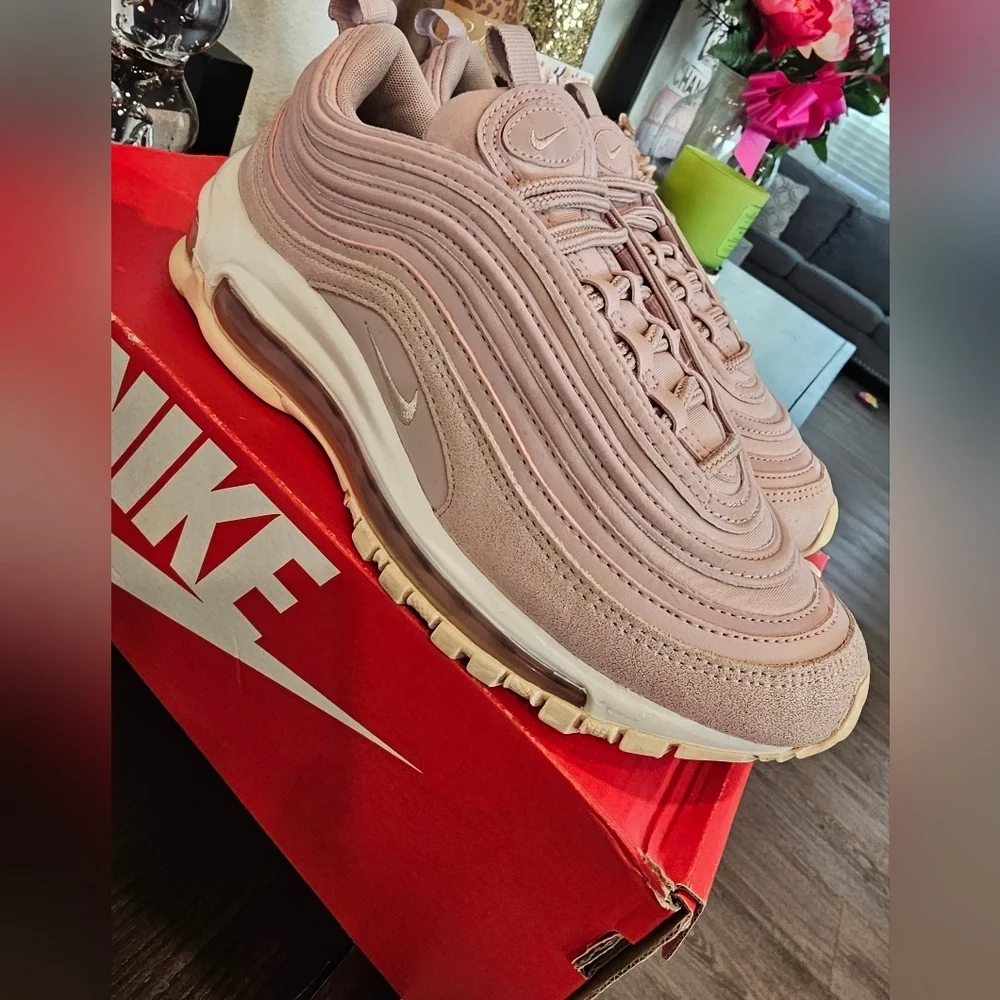 Nike Air Max 97 Sneakers Size 6.5.